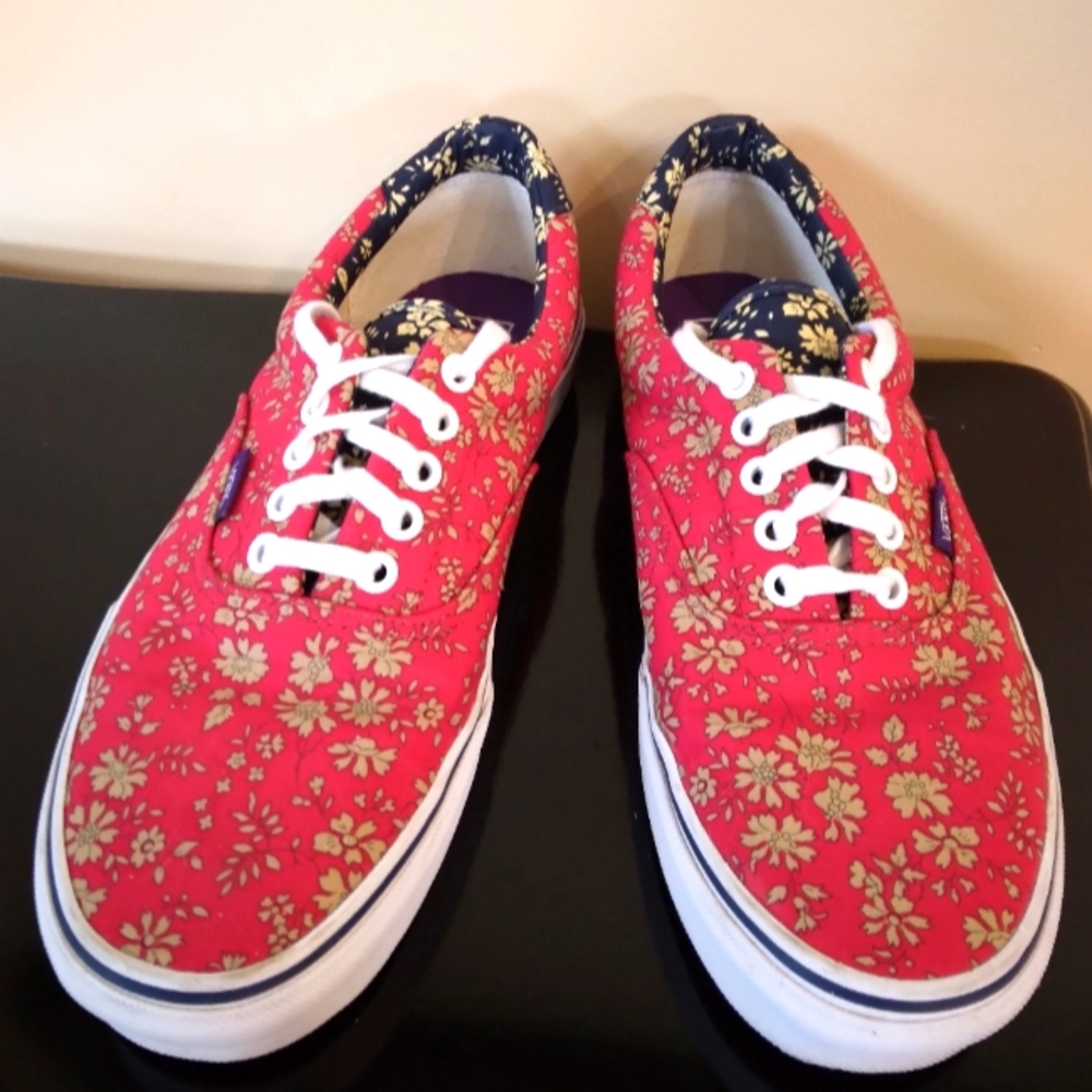Vans Liberty of London Print Size 9.5 Shoes